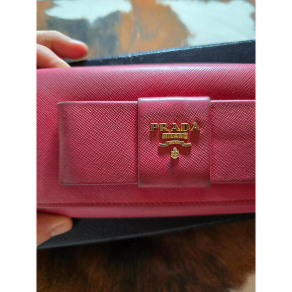Authentic Prada Pink Saffiano Bow Wallet - Picture 7 of 15
